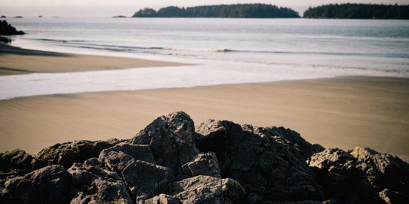 金边与暹粒的隐形伤痕：柬埔寨旅游繁荣背后的精神健康服务缺口