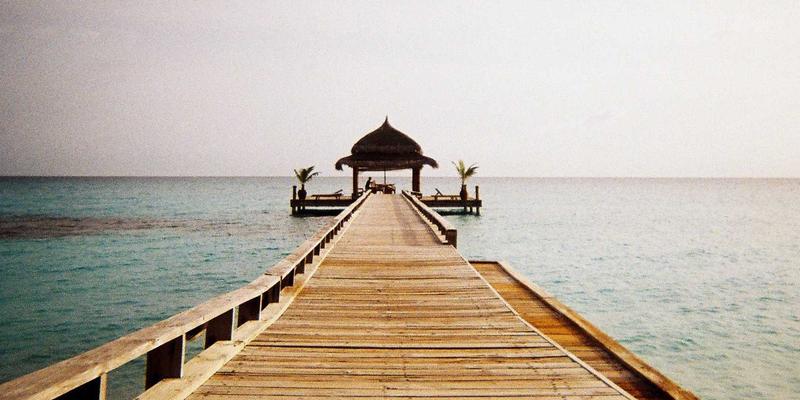 金边交通转型：从摩托洪流到智慧公交，如何重塑高棉文化与旅游体验